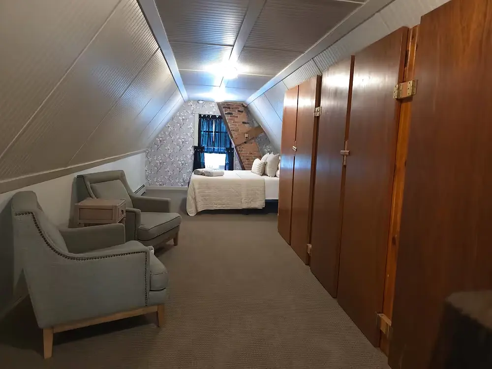 Bedroom 3 in loft area